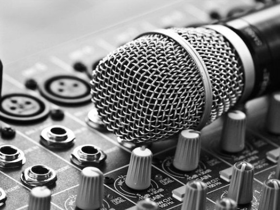 635838298414707562-608657164 music-equipment