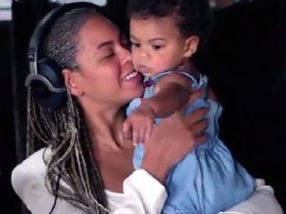 Beyonce-and-blue-ivy-studio-lead