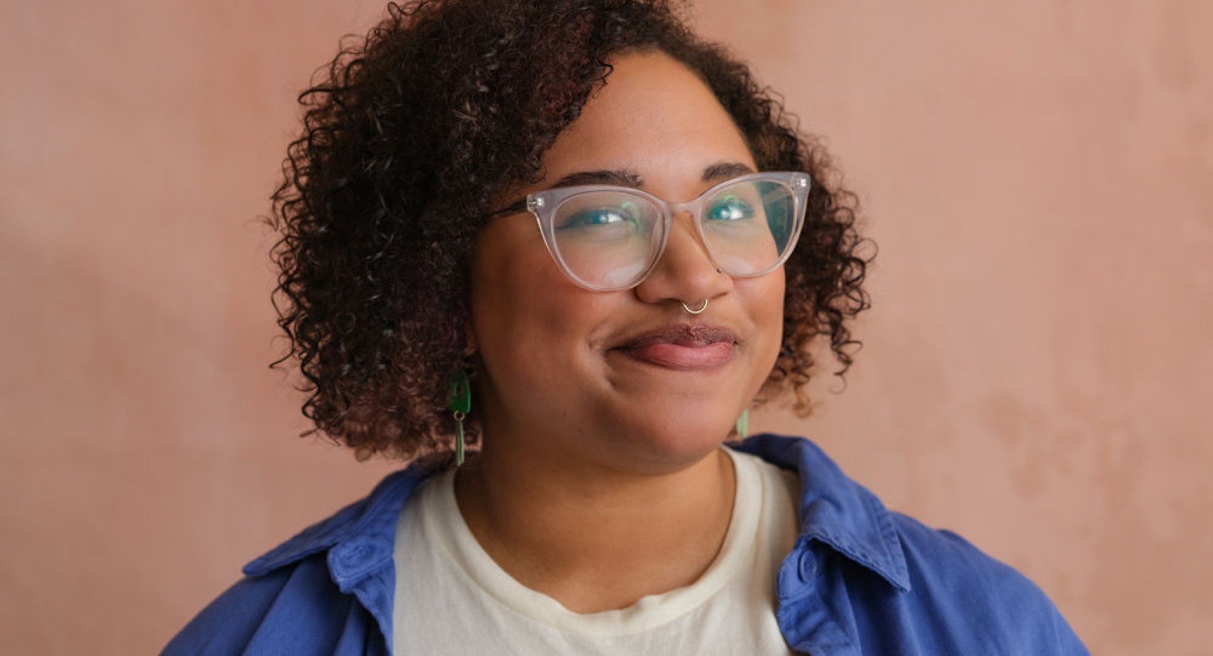  Zoë Greggs Headshot 2023 (2)